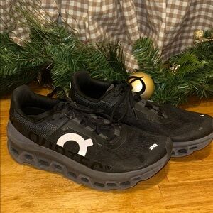 On Cloud Cloud-Monster Black/Gray Running Shoes